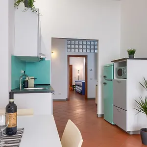 Le Cure Large Apt, 6+1 Beds. Center 15 Min Far By Bus. Firenze